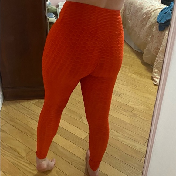 High-waisted leggings with ruching in the back - Picture 6 of 6
